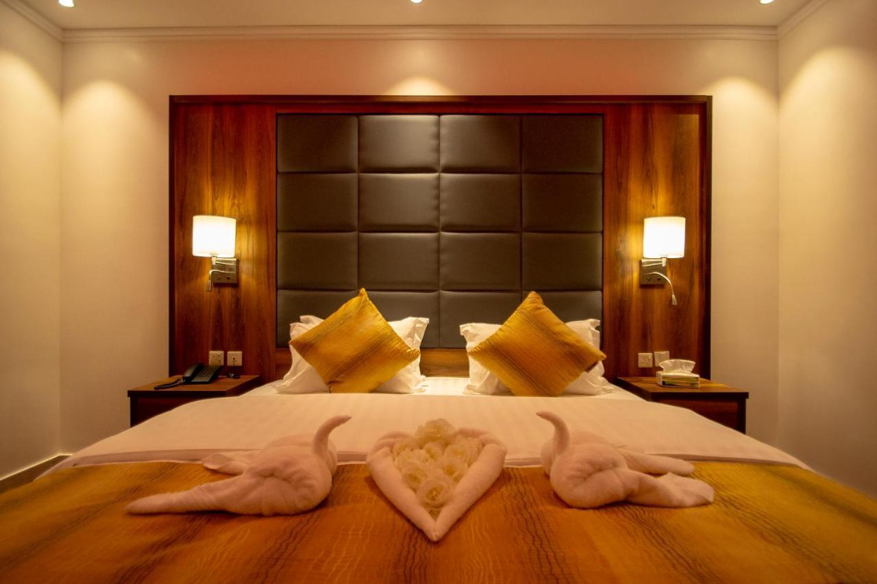 Hayat Al Rose Hotel Appartment เจดดาห์ ภายนอก รูปภาพ