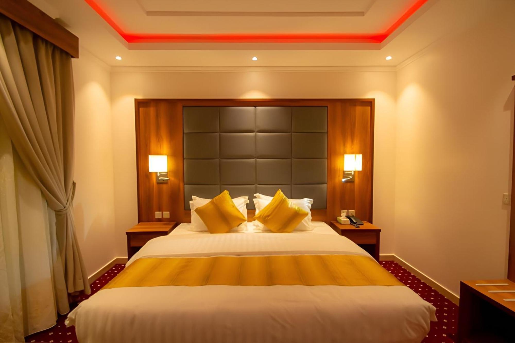 Hayat Al Rose Hotel Appartment เจดดาห์ ภายนอก รูปภาพ