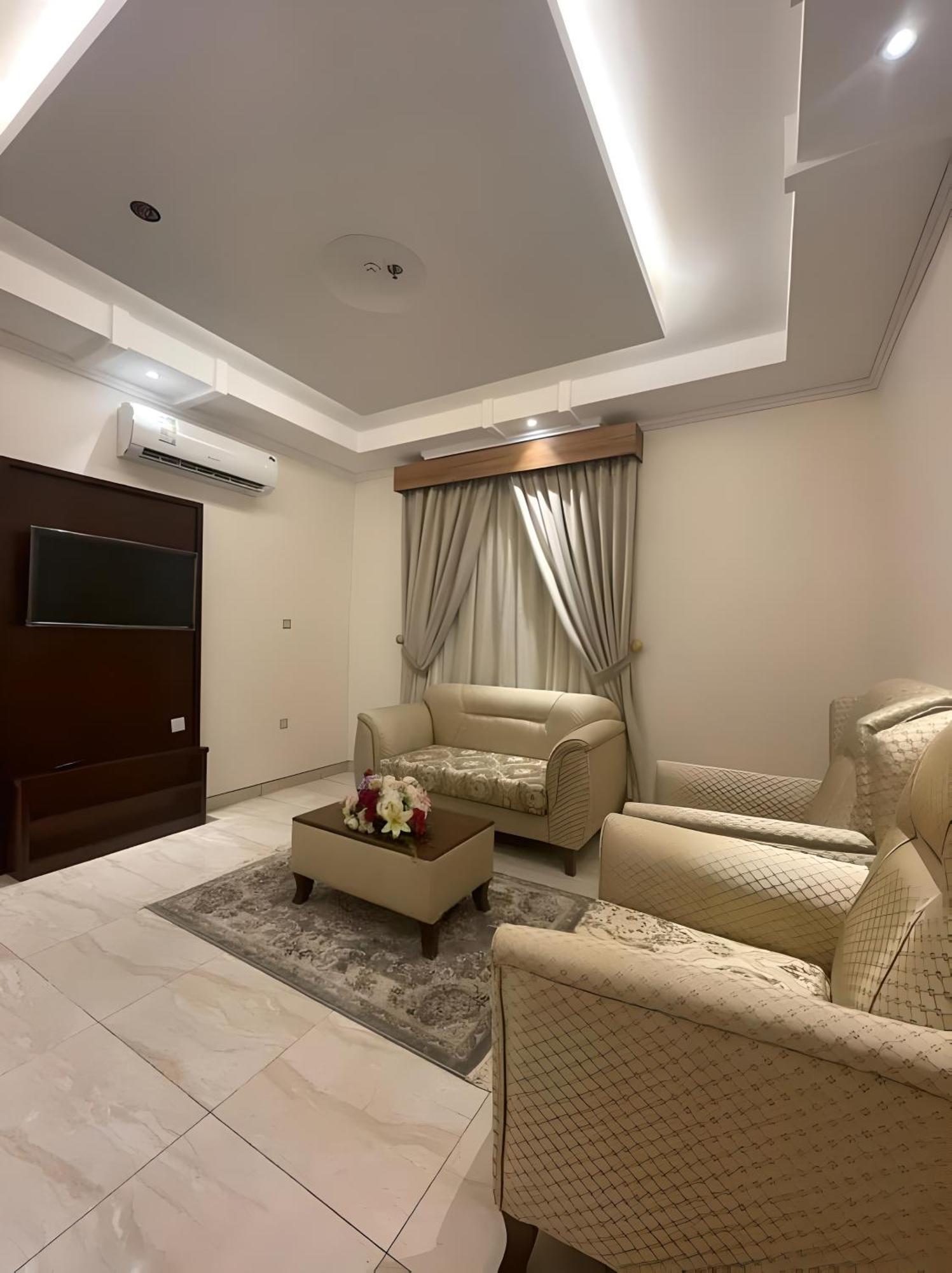 Hayat Al Rose Hotel Appartment เจดดาห์ ภายนอก รูปภาพ