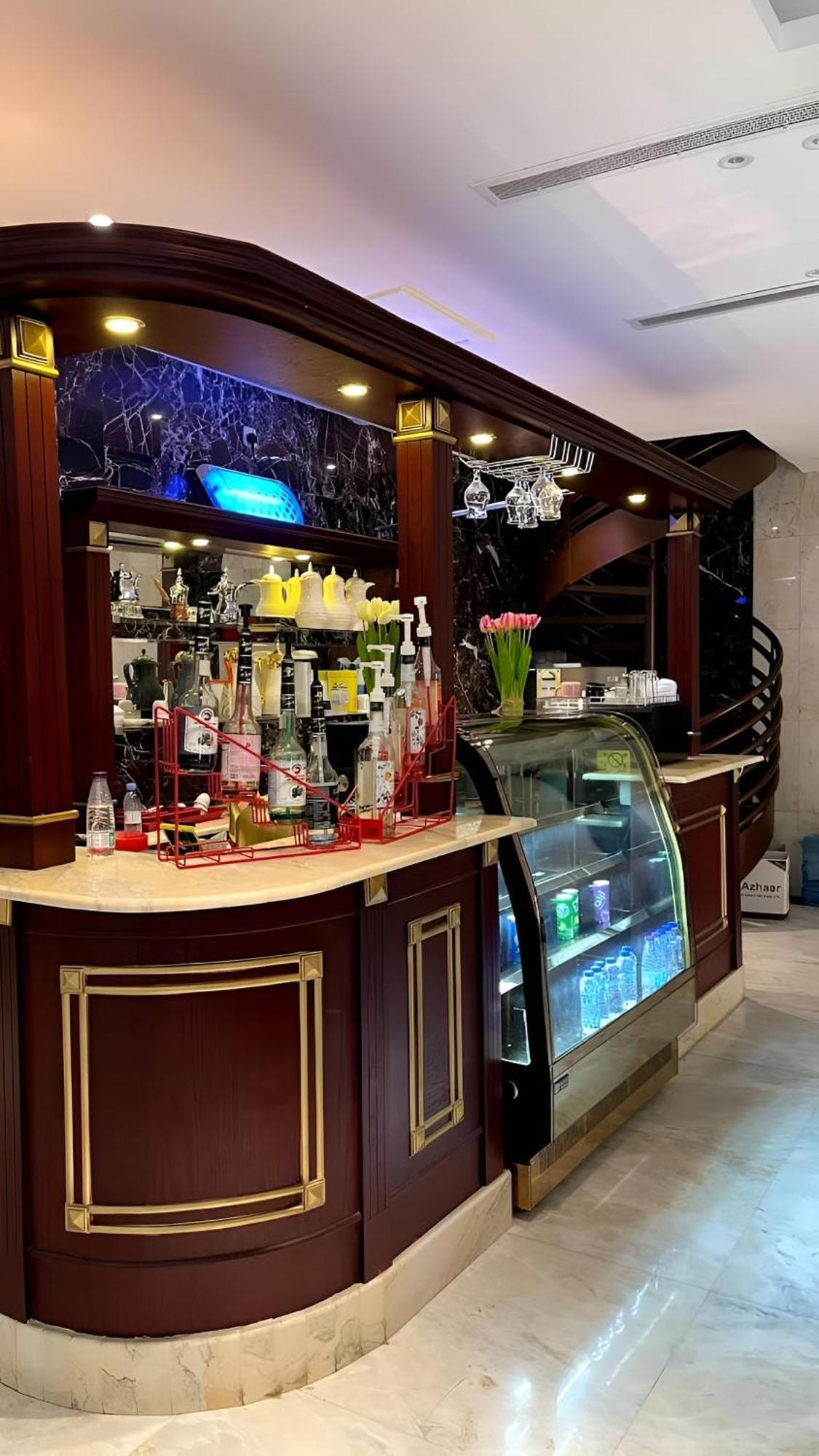 Hayat Al Rose Hotel Appartment เจดดาห์ ภายนอก รูปภาพ