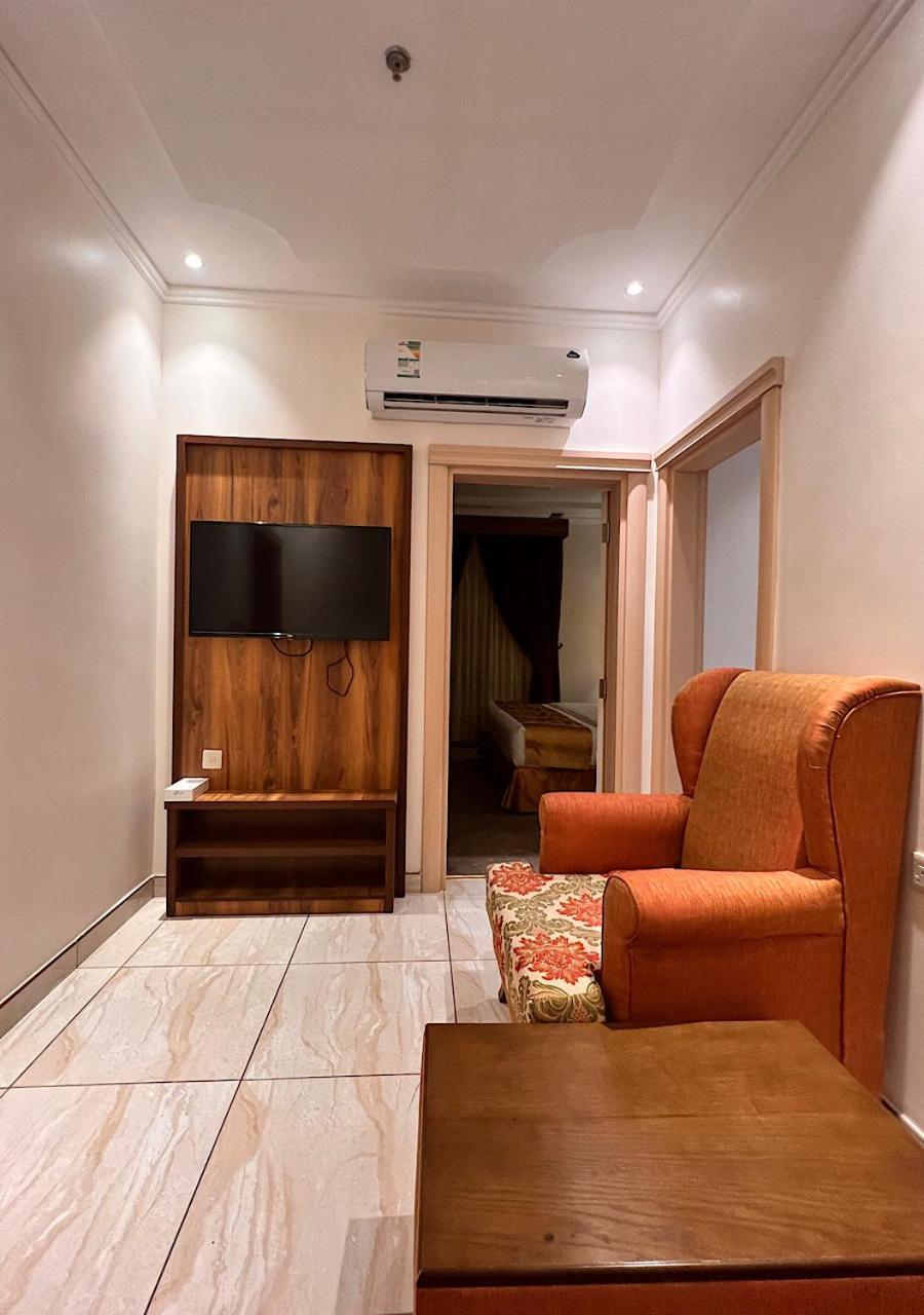 Hayat Al Rose Hotel Appartment เจดดาห์ ภายนอก รูปภาพ
